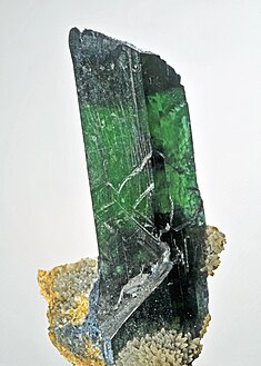 krystal zeleného vivianitu