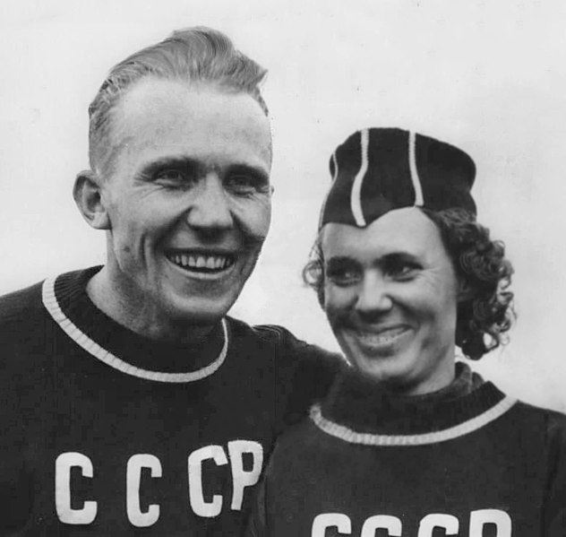 File:Vladimir Kuts and Nina Otkalenko 1956b.jpg