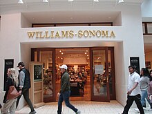 Shopping at Williams-Sonoma in the Historic Town of Sonoma