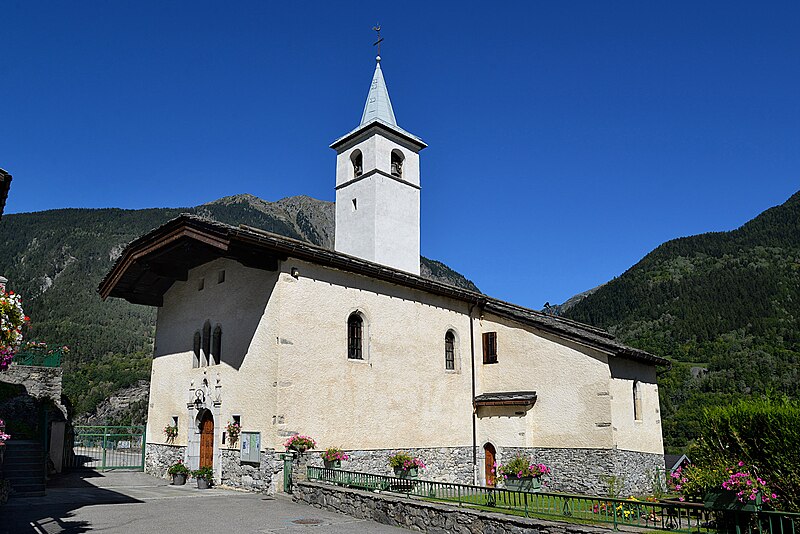 File:Église Notre-Dame de l'Assomption de Villaroger. Vue sud-ouest.jpg