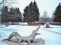 En el patio de recreo del parque