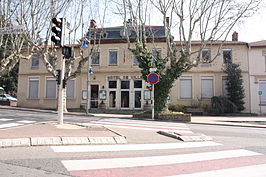 02. Hôtel de Ville de Chassieu.JPG