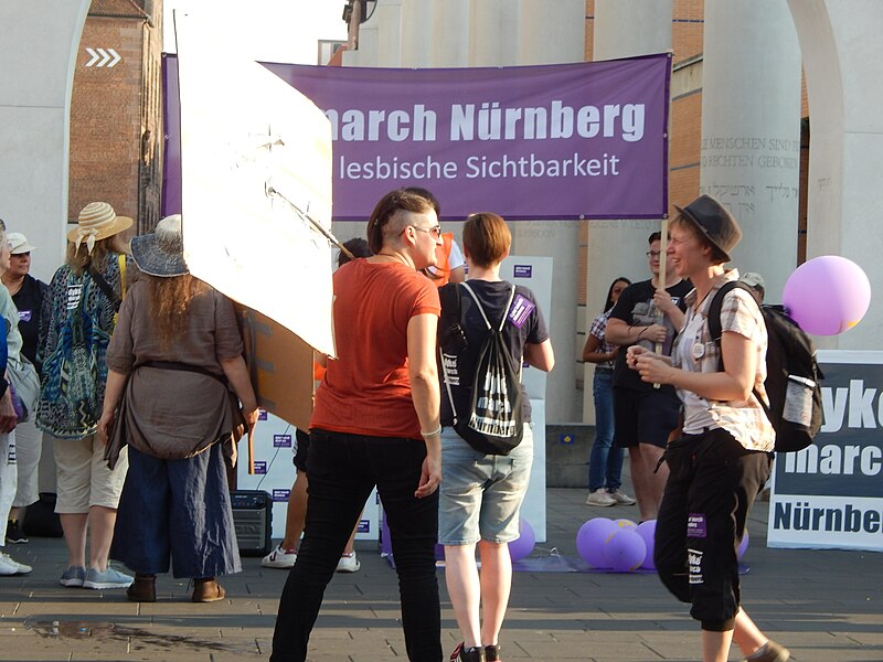 File:1. Dyke March Nürnberg 2018 80.jpg