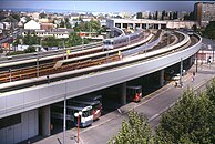 De keersporen en de loods ten noorden van het station.