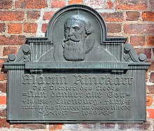 Rinckart-Relief an der Nikolaikirche in Eilenburg von Max Alfred Brumme (1936) (Quelle: Wikimedia)