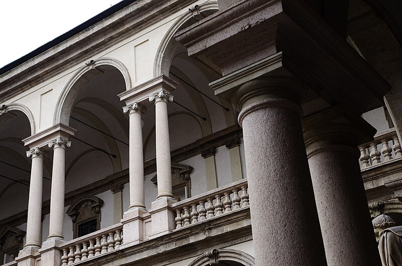 File:2014 02 13 14 09 50 Milano ITALY Pinacoteca di Brera loggia e colonnato del cortile Courtyard photo Paolo Villa FOTO3968.JPG