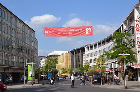 2015 06 06 Welcome to Interschutz 8 13 June 2015, Transparent über der Karmarschstraße, Hannover