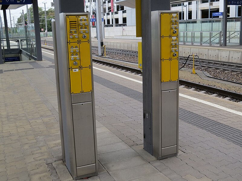 File:2017-09-12 Bahnhof St. Pölten (198).jpg