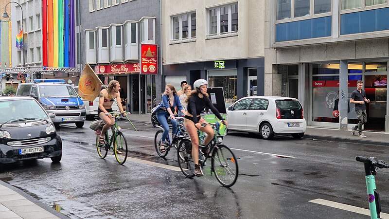 File:2020 (2nd) Cologne WNBR 24.jpg