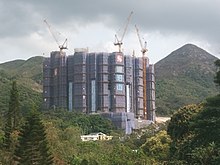 Saint Michel (瓏珀山) private housing estate under construction, with Shui Chuen O in the background.