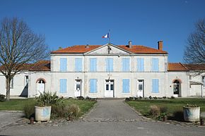 207 - Mairie - Breuil-Magné.jpg