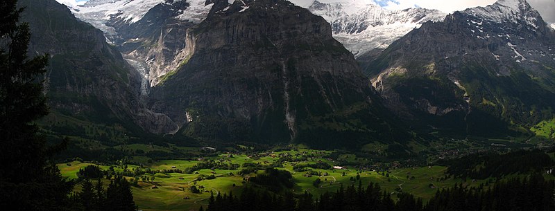 File:5357-5358a - Grindelwald - Wetterhorn, Schreckhorn, Mettenberg, Eiger, Oberer Grindelwaldgletscher.jpg