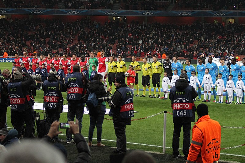 File:ARS-OM 1314 Arsenal and Marseille line up.jpg