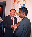 Achim Steiner (links) auf der "TUNZA - International Youth Conference 2007" in Leverkusen
