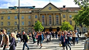 Aarhus Hovedbanegård: Historie, Den nuværende hovedbanegård, Trafik