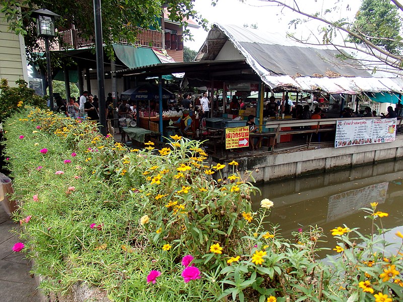 File:Bang Nam Phueng, Phra Pradaeng District, Samut Prakan, Thailand - panoramio.jpg