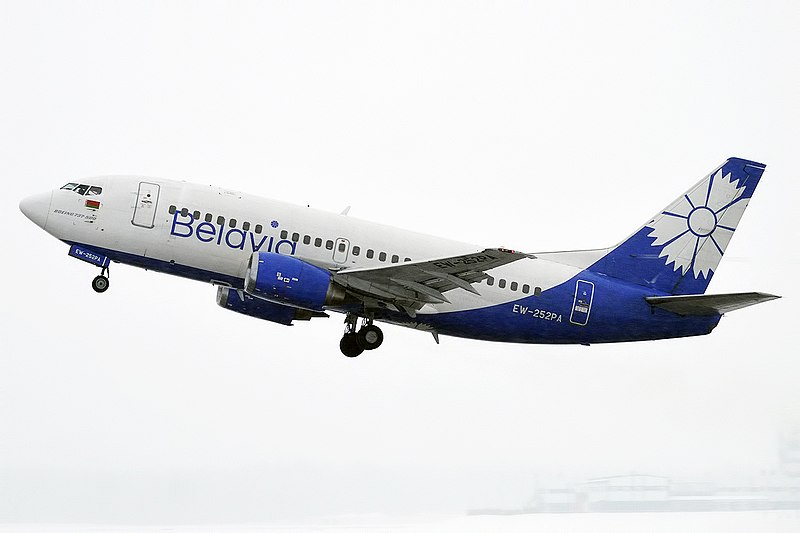 File:Belavia, EW-252PA, Boeing 737-524 (32789810758).jpg