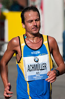 Berlin marathon 2012 buelowstrasse antara kilometer 36 dan 37 30.09.2012 11-10-22.jpg