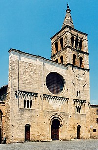 Fachada de la catedral.