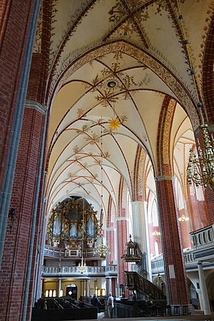 Brandenburg St. Katharinen Orgel (4).jpg