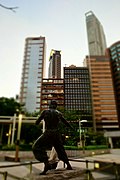 Bruce Lee Statue at the Avenue of Stars, Hongkong (Ank Kumar) 07.jpg