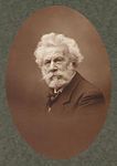 Camille Flammarion by Eugène Pirou.jpg (Portrait photographique de Flammarion par Eugène Pirou en 1883.)