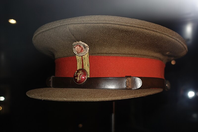 File:Carl Gustav Fleischer (1883-1942) WW2 Norwegian army general Uniform Skyggelue Visor cap British model Norsk løve Cockade etc Forsvarsmuseet Armed Forces Museum Oslo Norway DSC02367.jpg