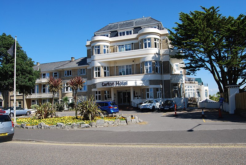 File:Carlton Hotel, Bournemouth-geograph-5324754-by-Barry-Shimmon.jpg