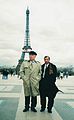 Cengiz Aytmatov ve Kırgız Abdyldajan Akmataliev, Paris. Fransa. (26 Mart 1999)
