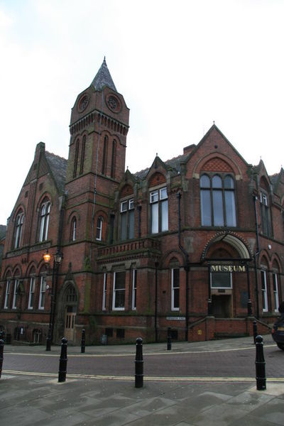 File:Chesterfield Museum.jpg