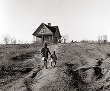 Children in Wadesboro, 1938. Photo by Marion Post Wolcott. Children in Wadesboro.jpg