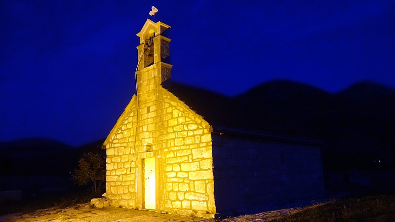 File:Church St Petka, Zubci 03.jpg