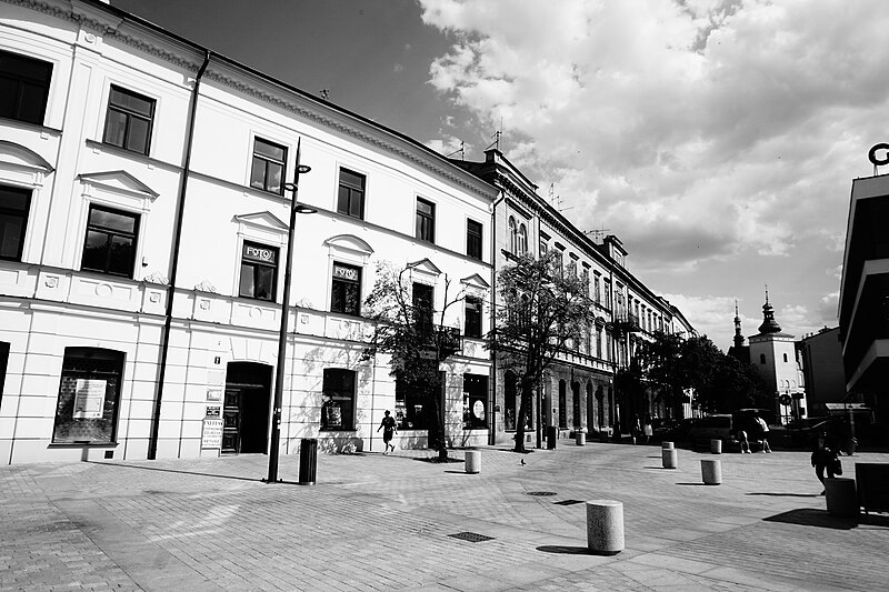 File:City Centre, Lublin (50310088218).jpg