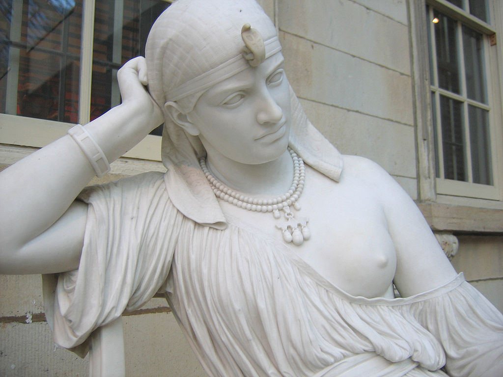 https://upload.wikimedia.org/wikipedia/commons/thumb/7/7b/Cleopatra_by_William_Wetmore_Story_03.jpg/1024px-Cleopatra_by_William_Wetmore_Story_03.jpg