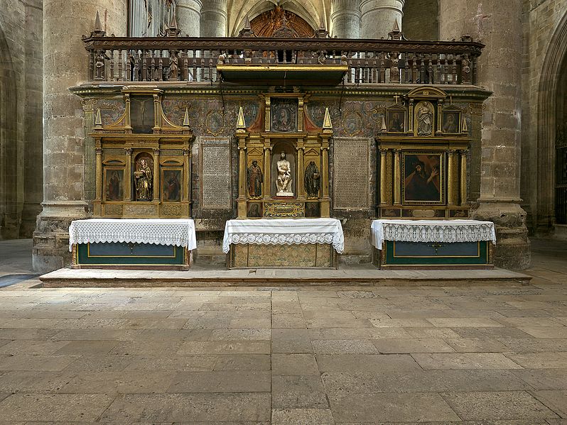 File:Colegiata de Santa María del Mercado, Berlanga de Duero. Trascoro.jpg