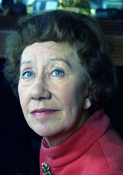 File:Dame Flora Robson 26 Allan Warren.jpg