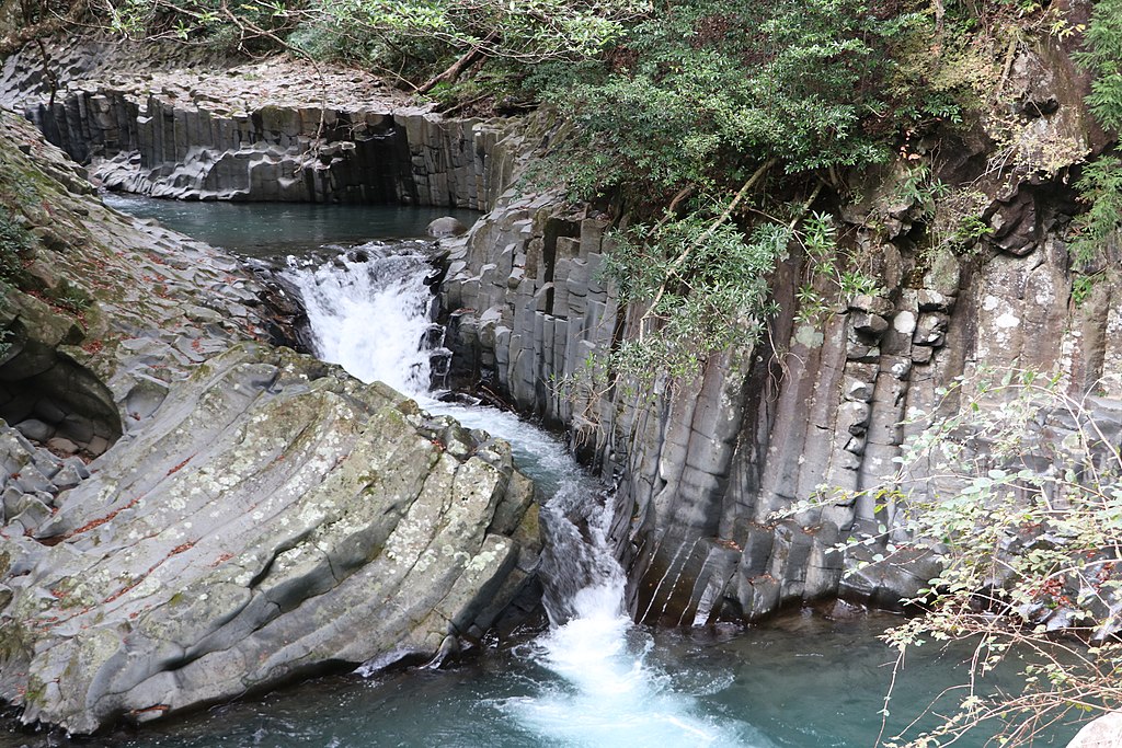 Deaidaru Fall in Kawazu Seven Falls