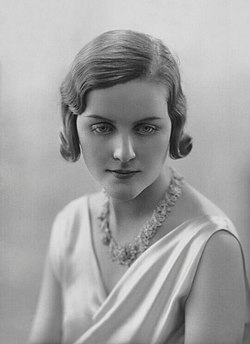 Diana-Mitford-later-Lady-Mosley (cropped).jpg