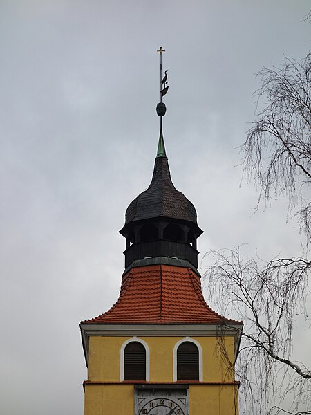 File:Dorfkirche Grünefeld 2019 Turmhaube S.jpg