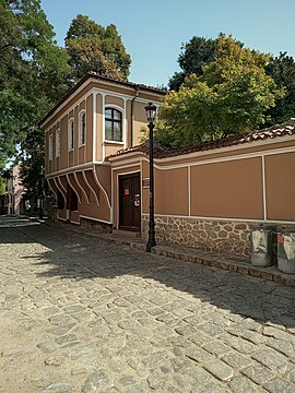 DrSotirAntoniadiHouse-Plovdiv15.jpg