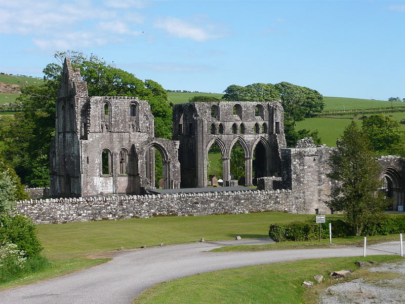 File:Dundrennan Abbey 2012 (1).jpg