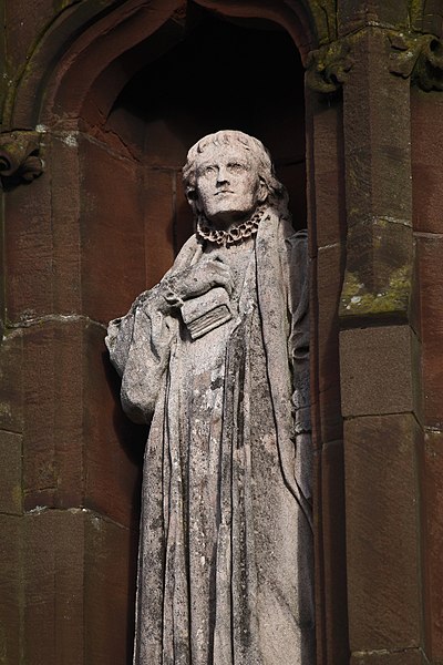 File:Edmwnd Edmund Prys ar Gofeb Llanelwy, Sir Ddinbych Bible Translators' Memorial St Asaph 01.jpg