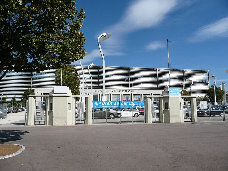 File:Entrée Stade Velodrome.jpg