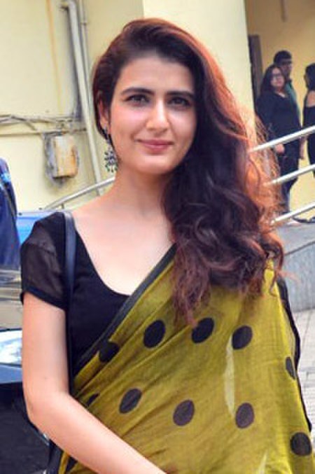 Fatima Sana Shaikh at Juhu PVR, 2020 (03) (cropped).jpg