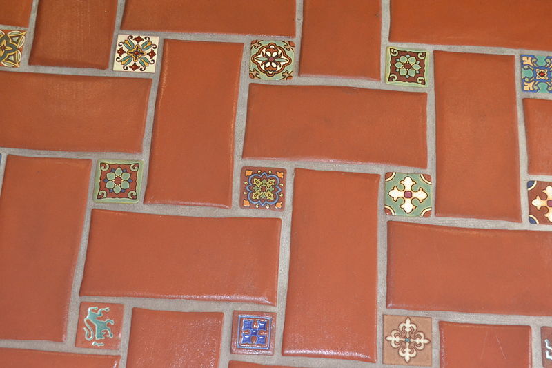 File:Floor tile at MCW mixing red terra cotta and small decorative tile.jpg