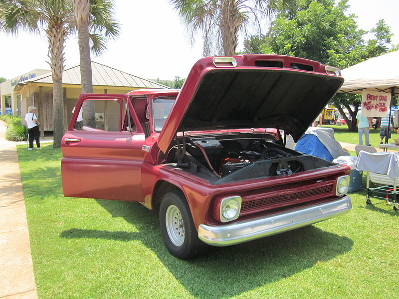 File:Fort Walton Landing Latino Fest Chevy.JPG