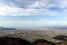 Toàn cảnh vùng đồng bằng Fukui, tỉnh Fukui nhìn từ đỉnh Monju.
