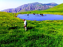 Xankəndi kəndindəki Qalqanlı gölü