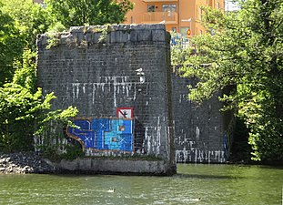 Bropelare efter andra svängbron, 2017.