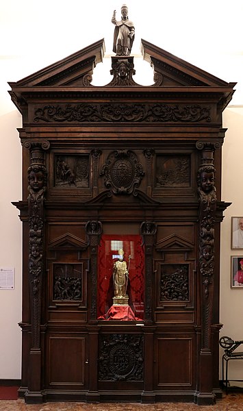 File:Giovanni, giacomo e gianpaolo taurino, armadio da archivio ricavato da un confessionale, 1596-1603.JPG